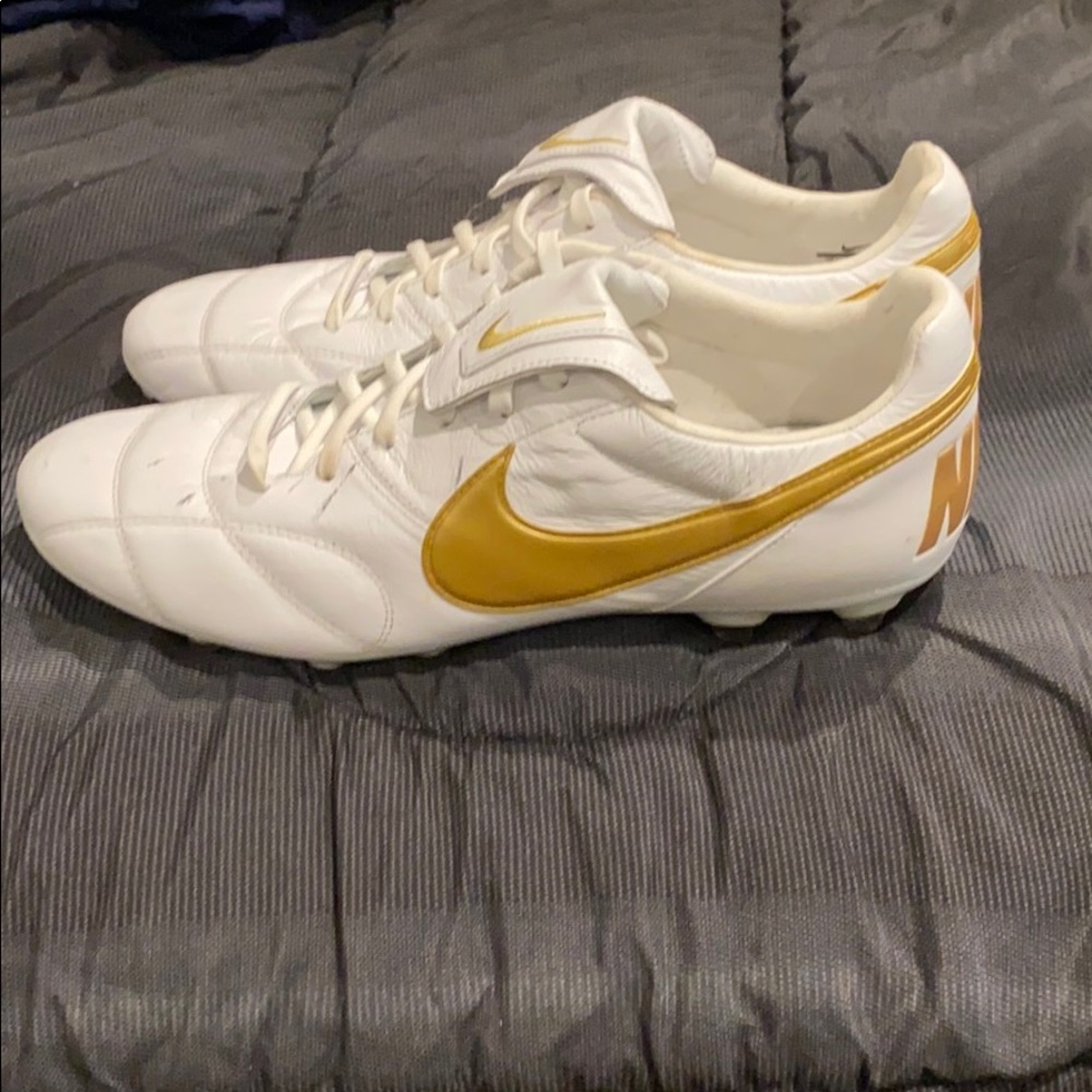 Nike Premier II FG soccer cleats